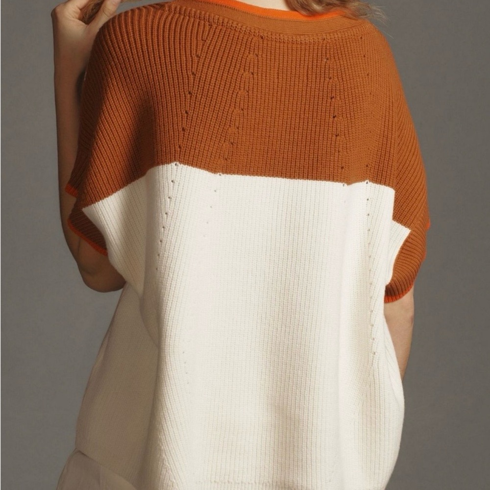 Women's V-Neck Color Block Sweater - Picture 4 of 8